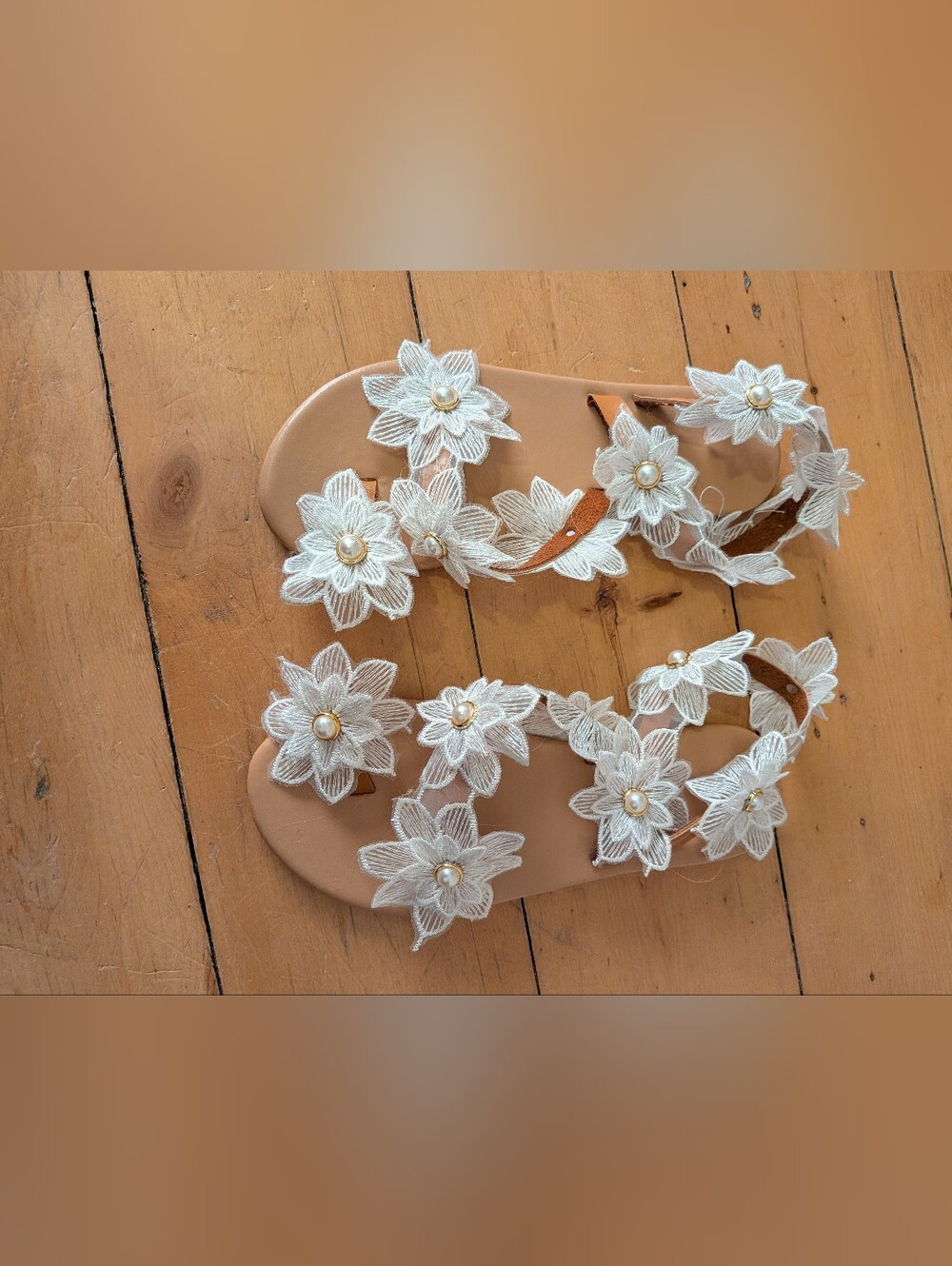 Women’s Floral Pearl Embellished Sandals - White